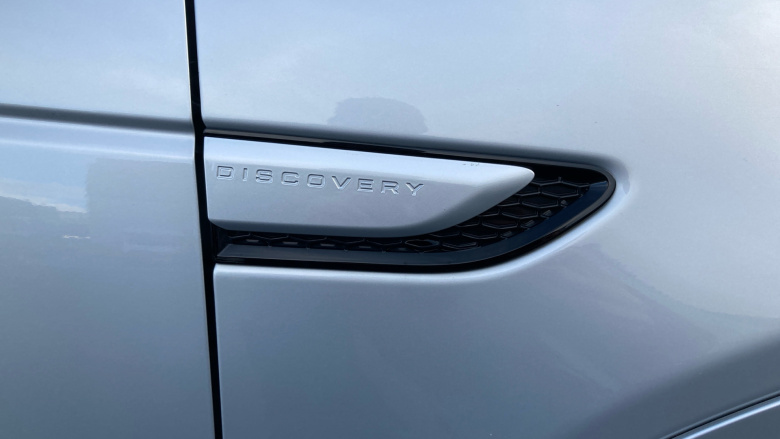 Land Rover Discovery Sport 2.0 D200 R-Dynamic SE 5dr Auto Diesel Station Wagon